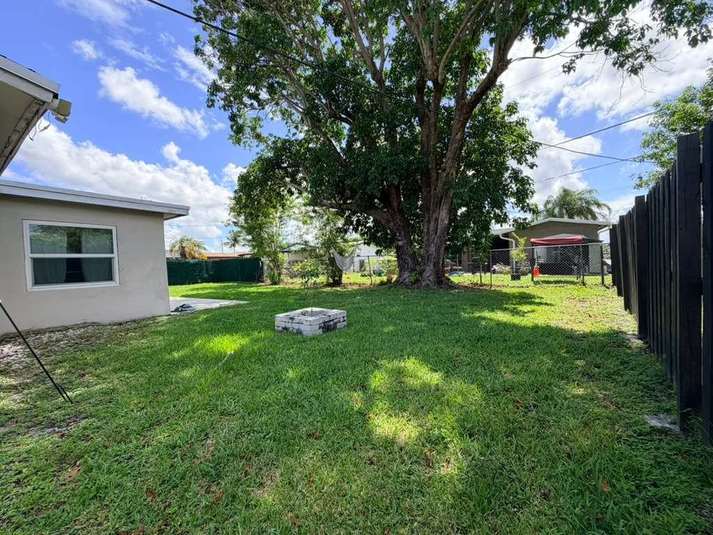 2631 Nw 94th Ave #NA - Photo 2 of 25