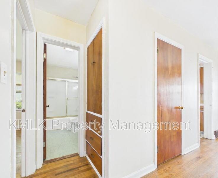 1274 Collinwood Ave - Photo 7 of 23