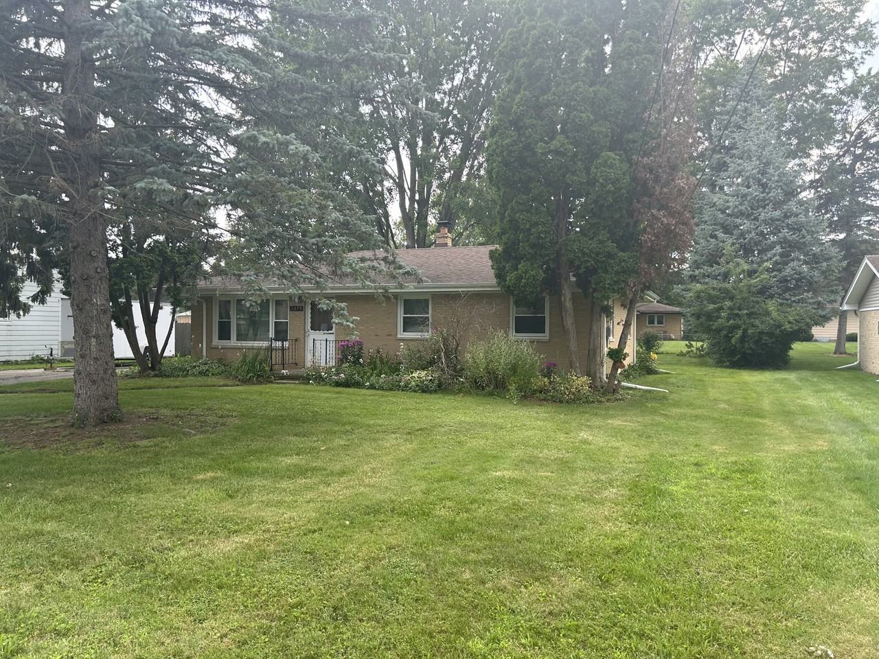 3275 Pasadena Pl #NA - Photo 2 of 15