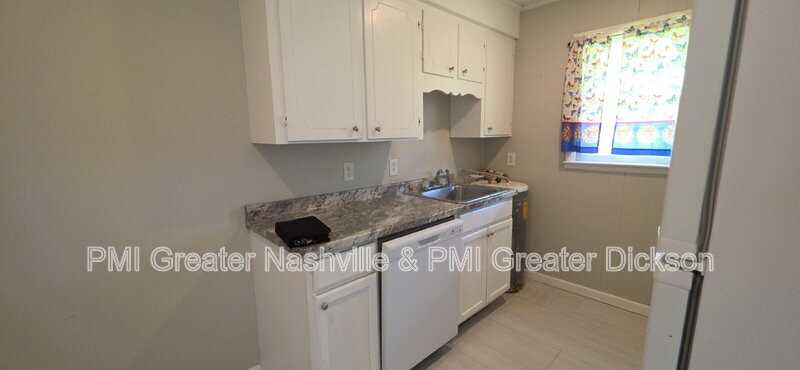 542 Ashe Ave #7 - Photo 7 of 7