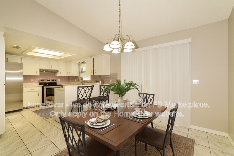 2811 Queen Palm Dr - Photo 3 of 22