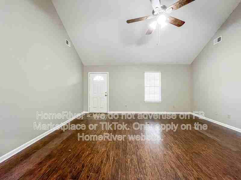 4141 Shadow Glen Dr - Photo 3 of 20