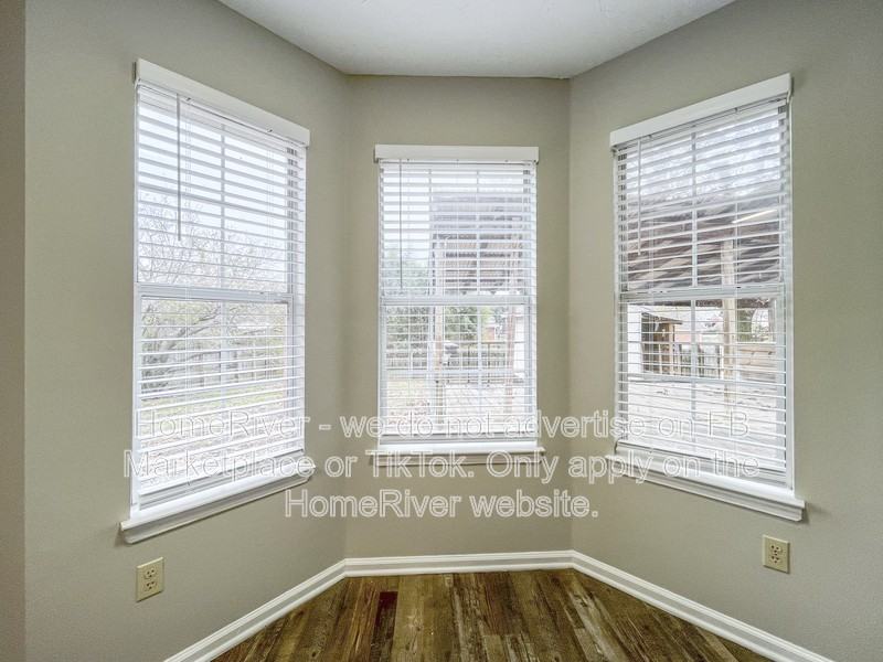 4141 Shadow Glen Dr - Photo 5 of 20
