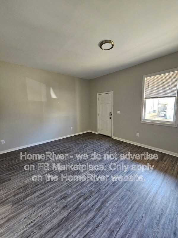 1632 Dewey Ave - Photo 3 of 21