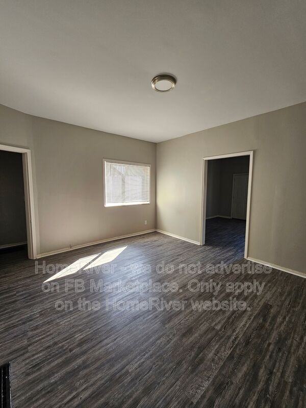 1632 Dewey Ave - Photo 5 of 21