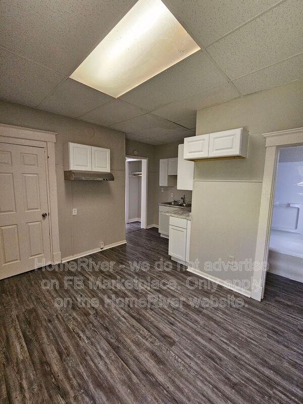 1632 Dewey Ave - Photo 7 of 21
