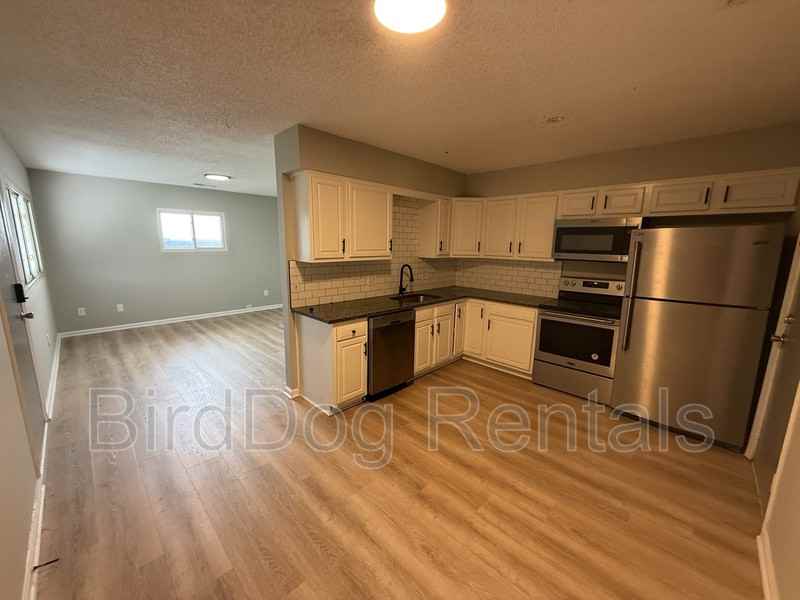 690 Gibbard Ave - Photo 5 of 12