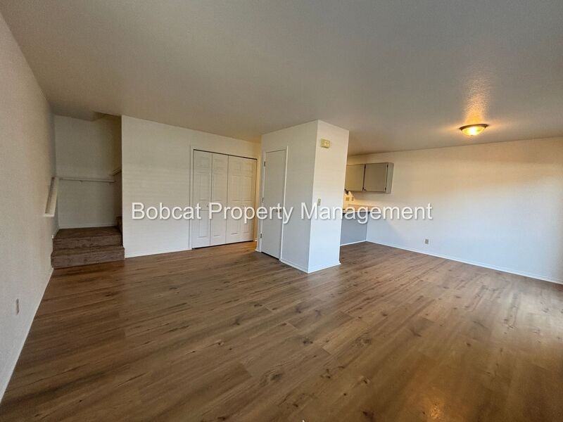 136 Dayton Village Pkwy #C - Photo 5 of 32