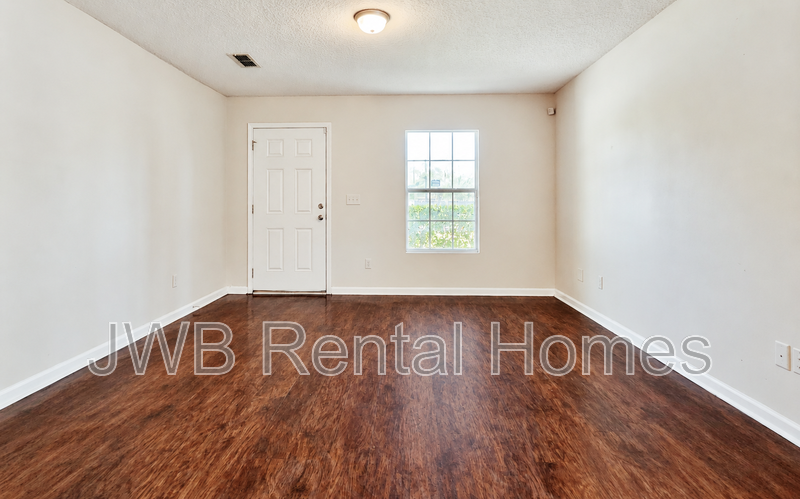 3862 Grant Rd - Photo 6 of 11