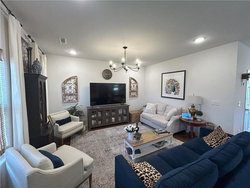 1128 S Nighthawk Ln - Photo 2 of 15