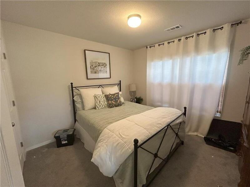 1128 S Nighthawk Ln - Photo 4 of 15
