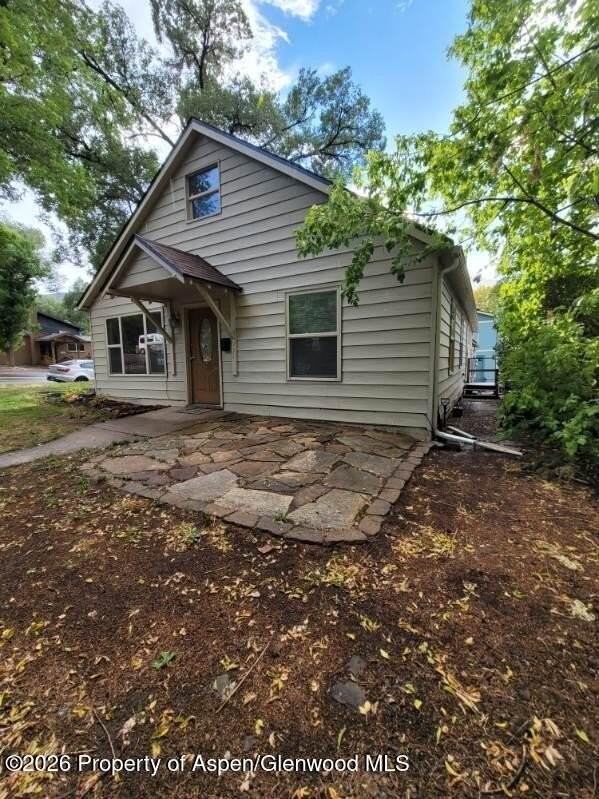 931 Blake Ave - Photo 3 of 36