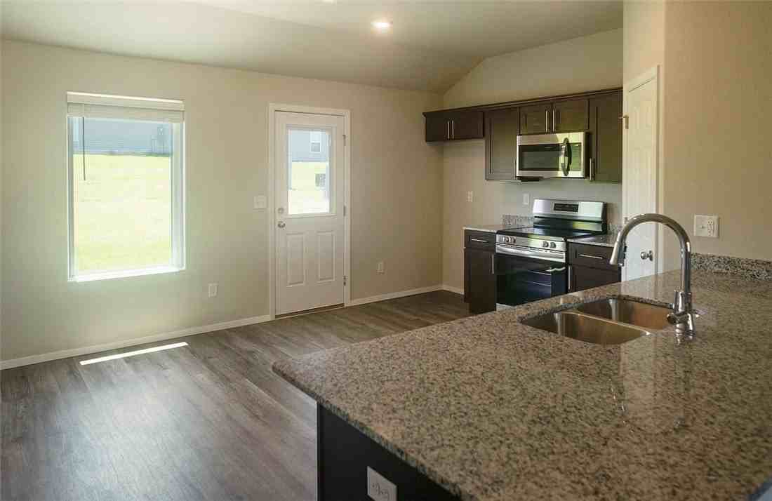 2987 W Mclaren Dr - Photo 4 of 11