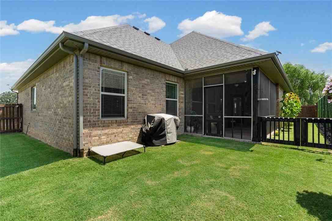 5819 W Cane Hill Dr - Photo 4 of 35