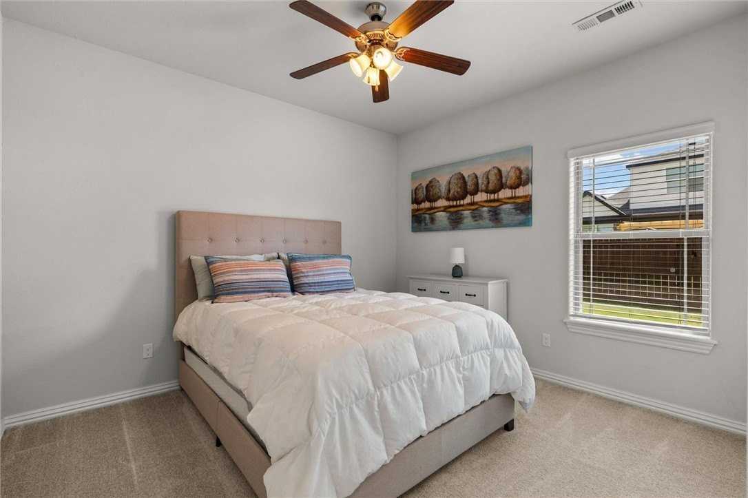 5819 W Cane Hill Dr - Photo 5 of 35