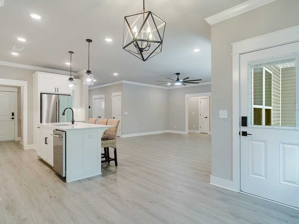 92 Witherby Dr - Photo 7 of 39