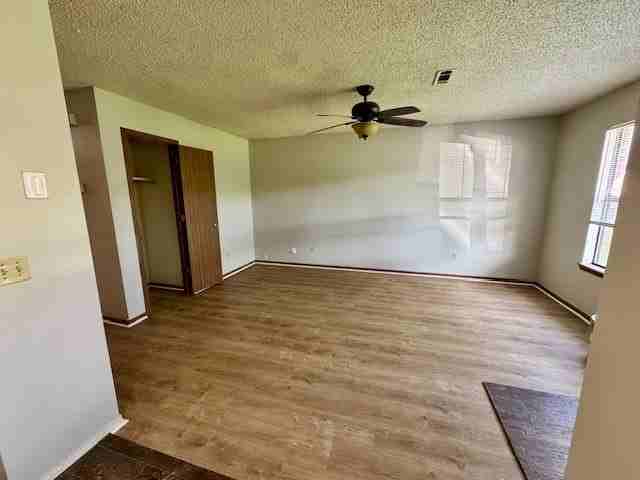2417 W Mary Dr - Photo 4 of 12
