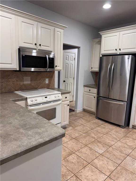 4410 Pickering Pl - Photo 6 of 17