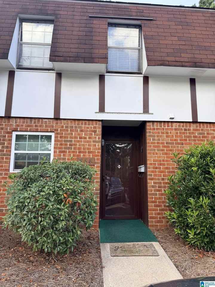 Beacon Pkwy E - Photo 2 of 11