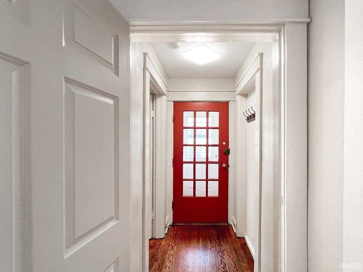 717 E Hunter Ave - Photo 3 of 36