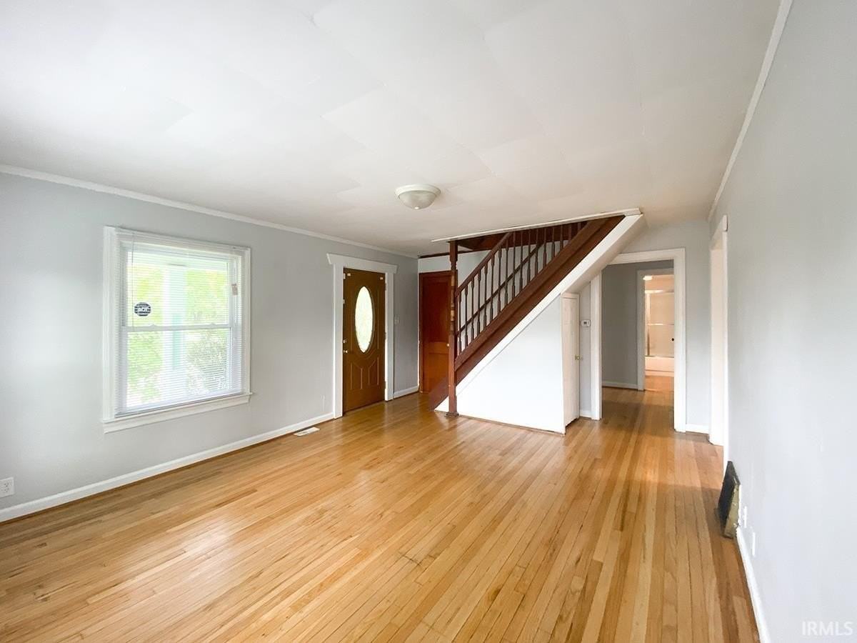 108 E Cottage Grove Ave - Photo 3 of 34