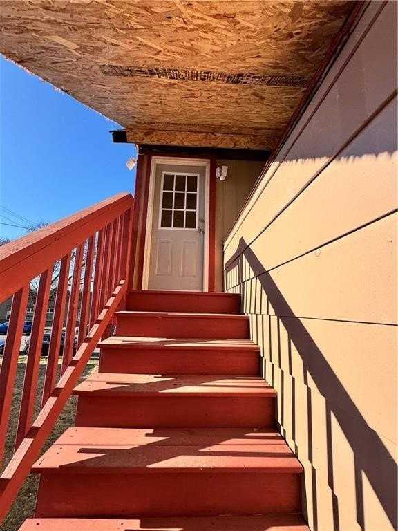 311 E Market Street Ext #201UPPER - Photo 3 of 11
