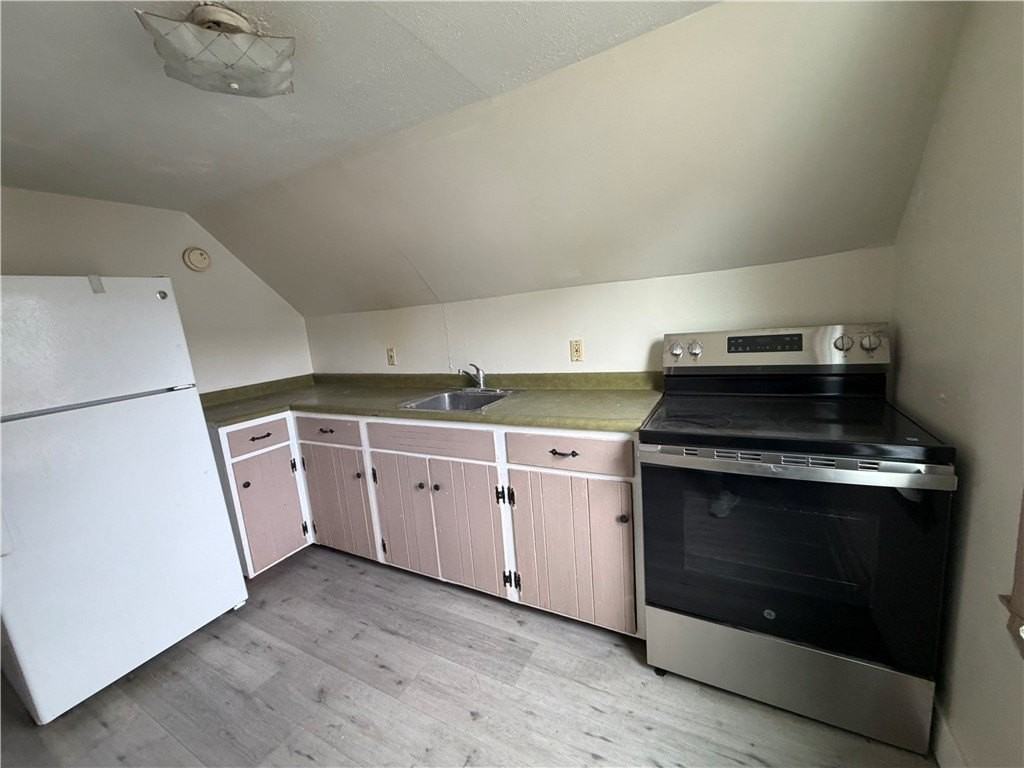311 E Market Street Ext #201UPPER - Photo 4 of 11
