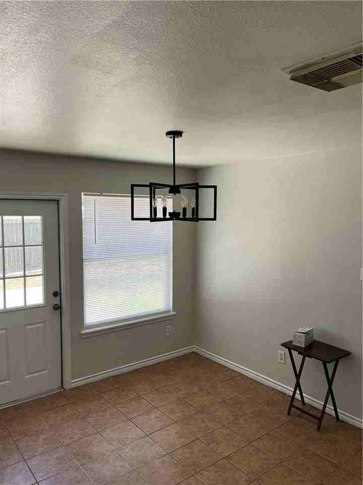 2325 Light Wind Dr - Photo 3 of 23