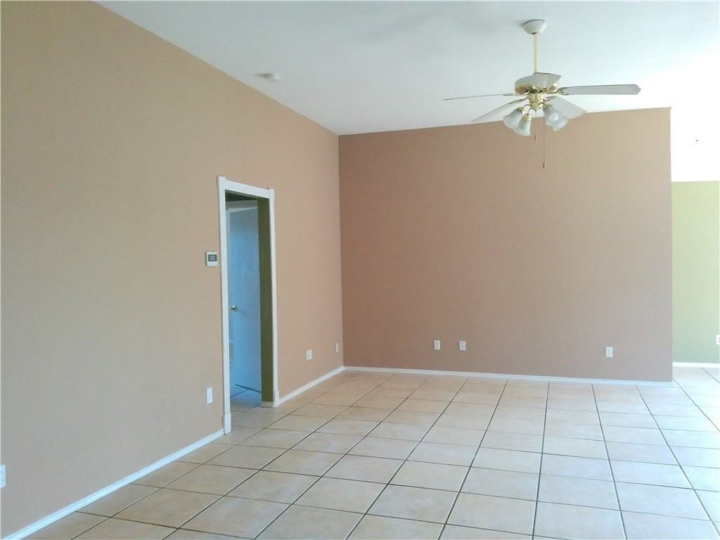 7818 Wolverine Dr - Photo 4 of 18