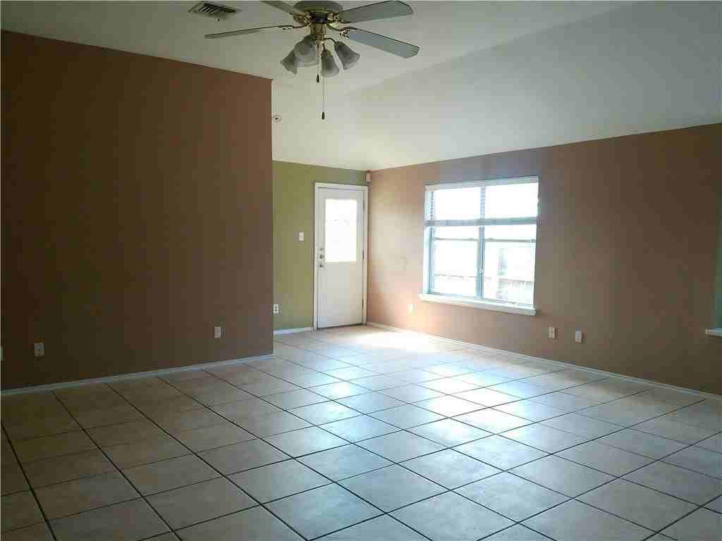 7818 Wolverine Dr - Photo 5 of 18