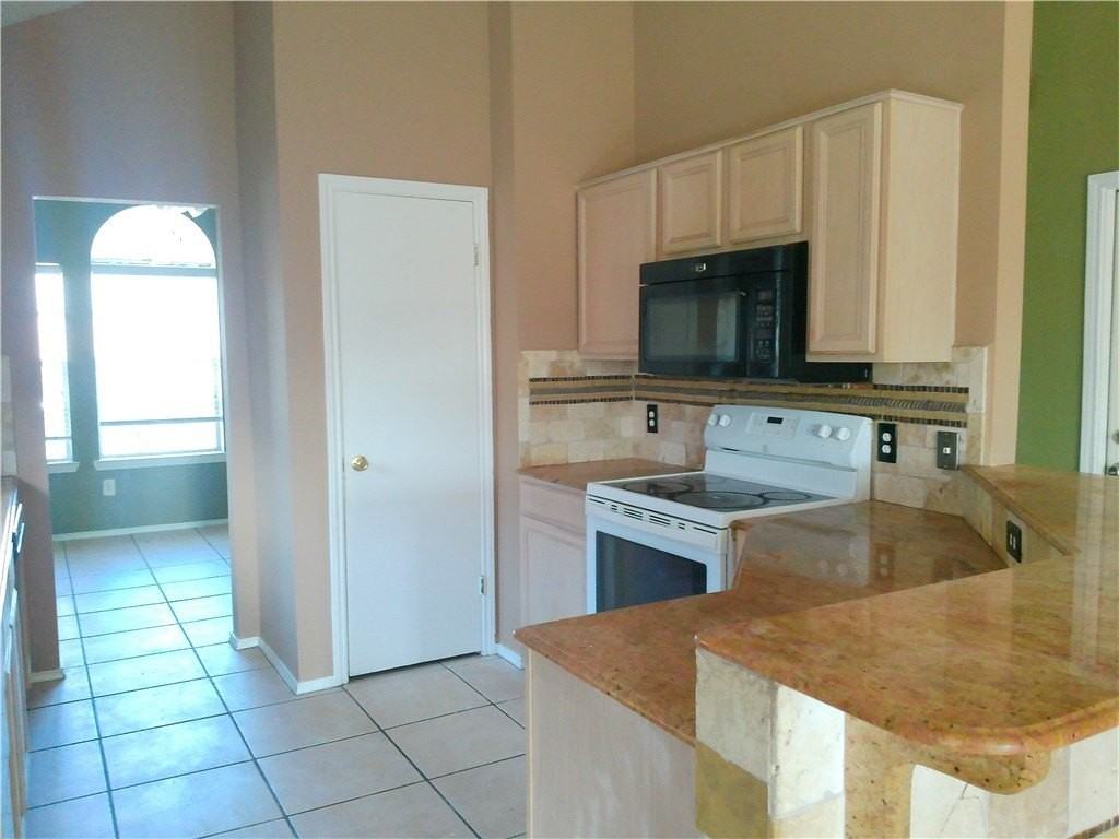 7818 Wolverine Dr - Photo 7 of 18