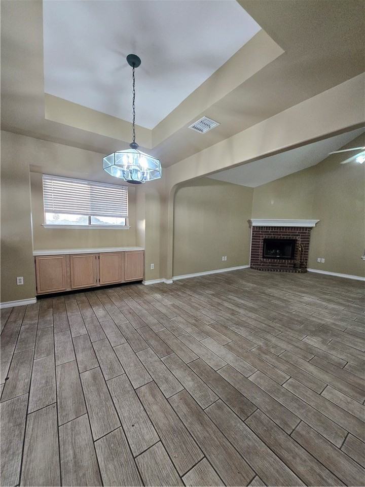 2837 Oso Pkwy - Photo 5 of 22