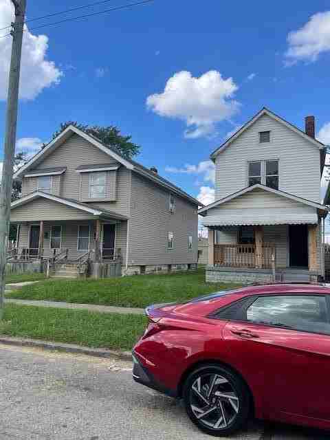 608 E 4th Ave - Photo 2 of 14