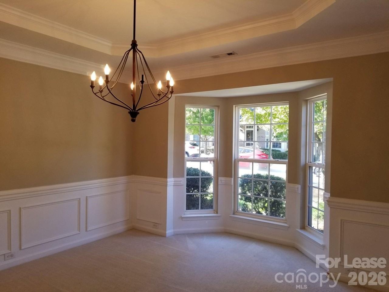 20528 Harbor View Dr - Photo 3 of 15