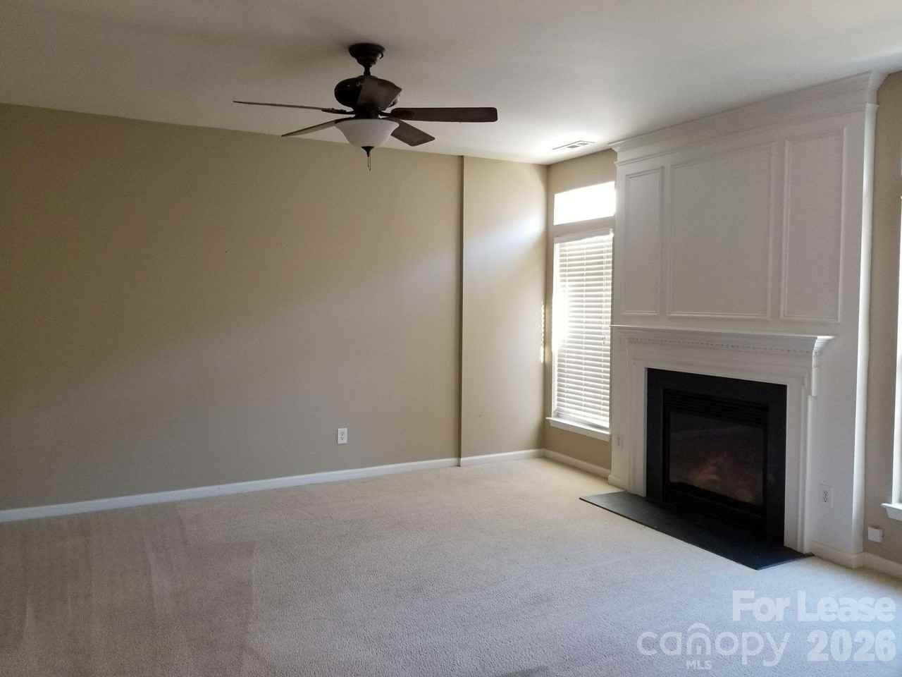 20528 Harbor View Dr - Photo 5 of 15