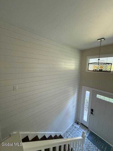 21 Patricia Ln - Photo 2 of 23