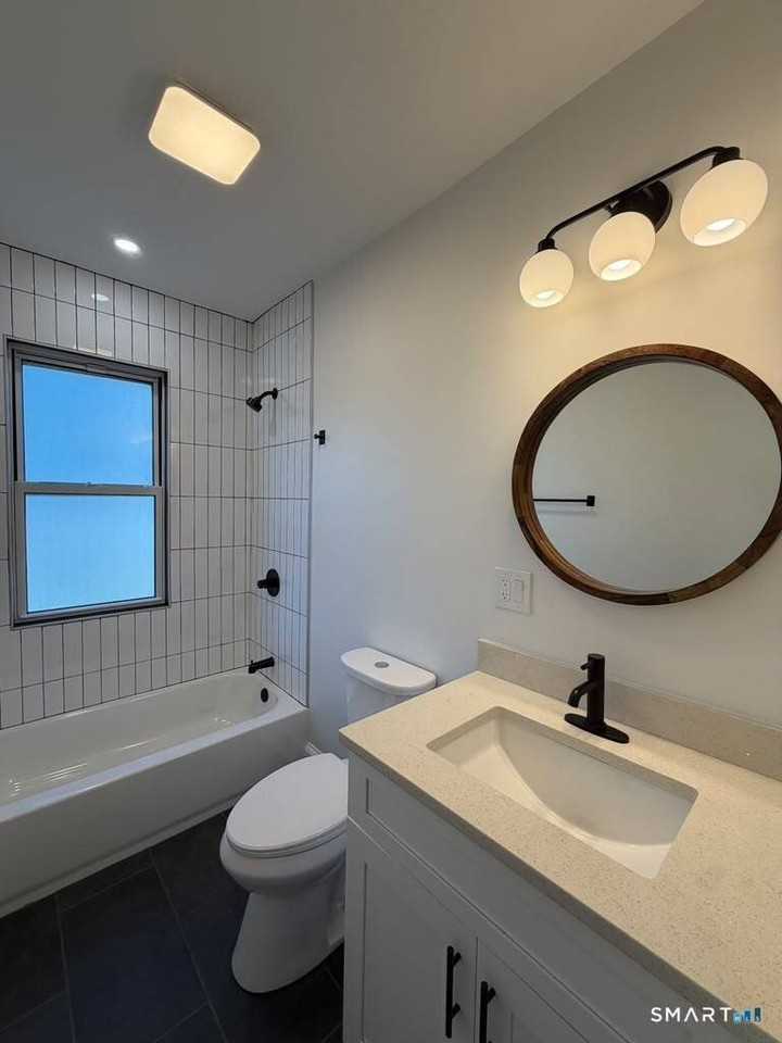 264 Clover St #2ndFL - Photo 3 of 17