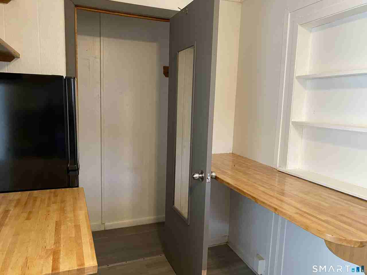 26 Prospect St #1 - Photo 4 of 6