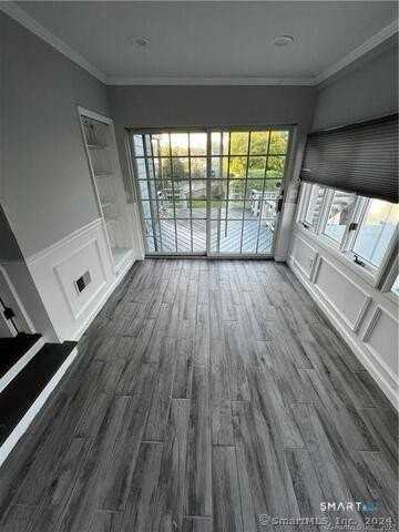 150 Maple St - Photo 7 of 22
