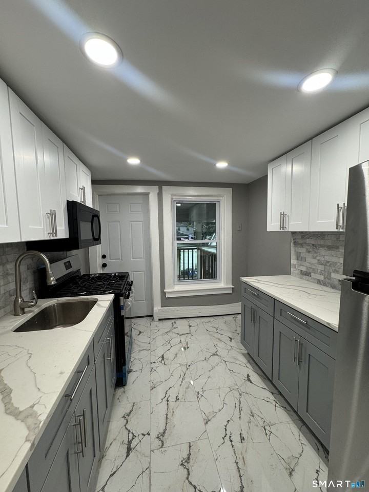 30 Davis St #3