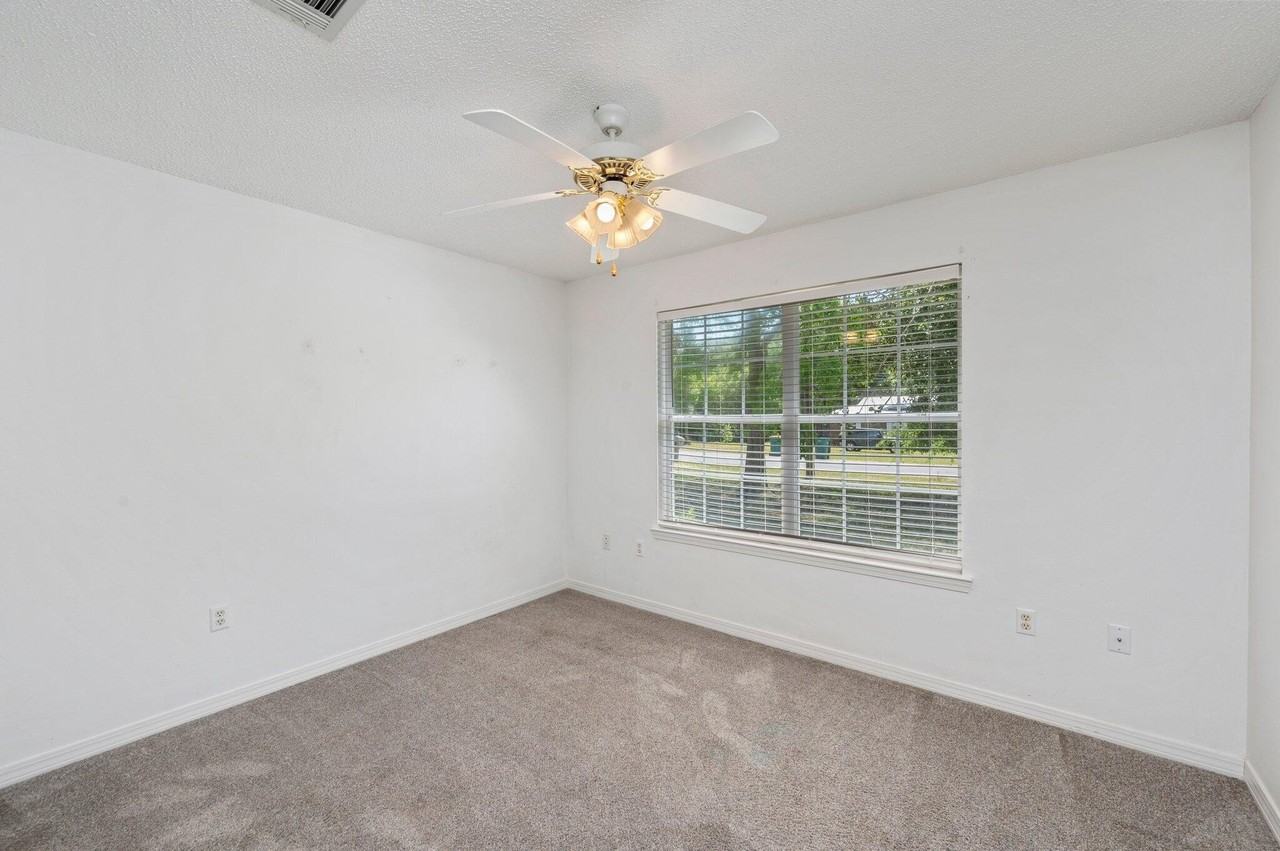 2955 Sholtz Ave - Photo 5 of 22