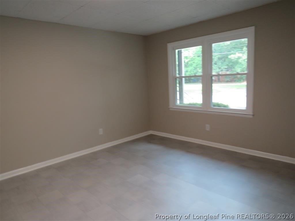 210 Colonial Dr Apt 18 - Photo 7 of 10