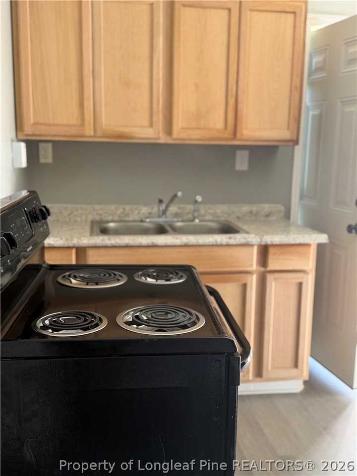 602 Wilson Ave - Photo 4 of 7