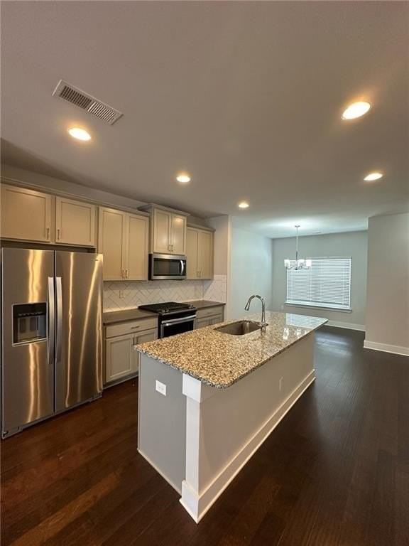 3779 Oxford Cir - Photo 3 of 16