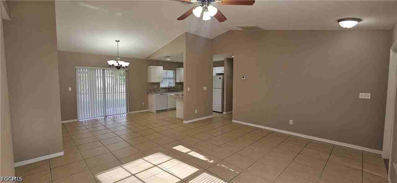 3740 Sw Santa Barbara Pl - Photo 5 of 22