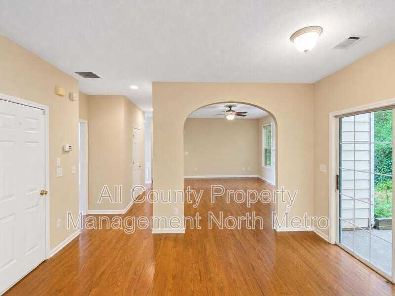 2720 Two Rock Ct - Photo 4 of 14