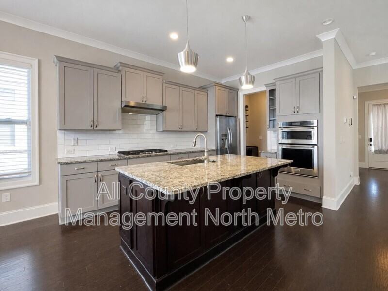 2202 Haventree Ct - Photo 3 of 16