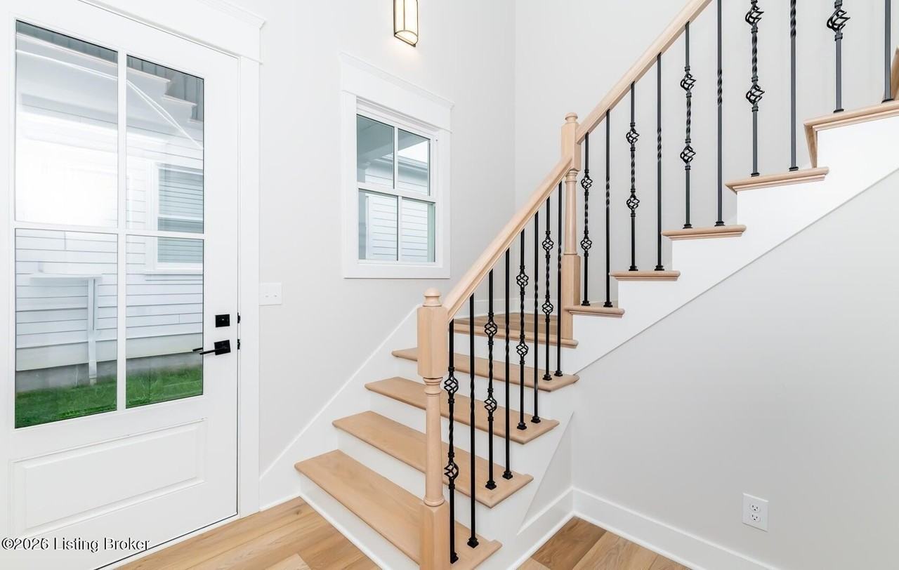 6100 Passionflower Dr #201 - Photo 5 of 50