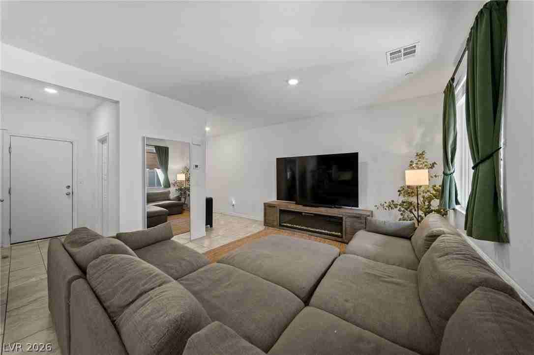 1543 Eliana Crossing Pl - Photo 3 of 42