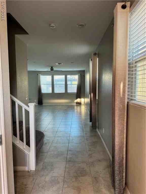 10621 Adobe Ranch St - Photo 3 of 27